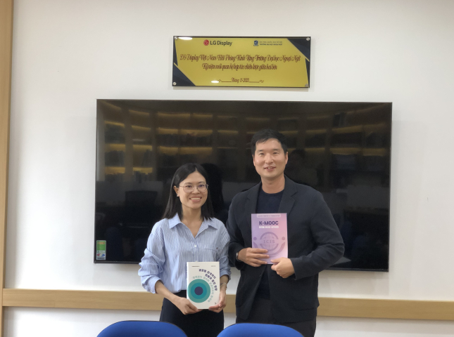 The K-Academic Diffusion Research Center’s visit to Hanoi National University's Center for Korean Studies                                 썸네일