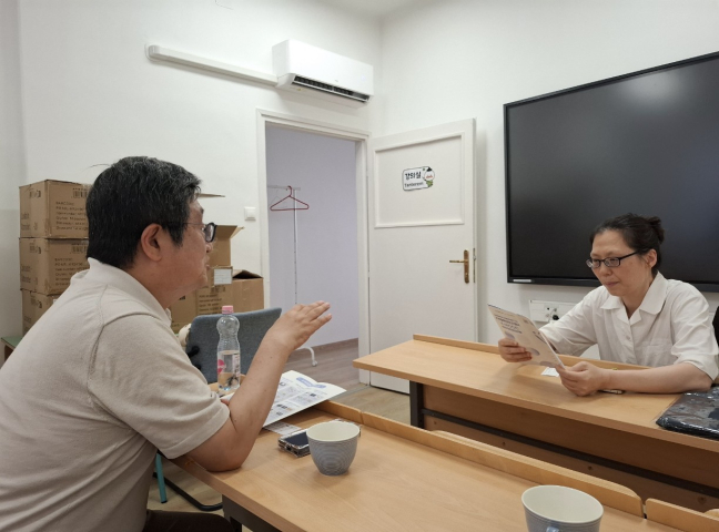 Director Lee Jean Young - Development of K-academic Diffusion activities in Hungary and Slovakia                                 썸네일